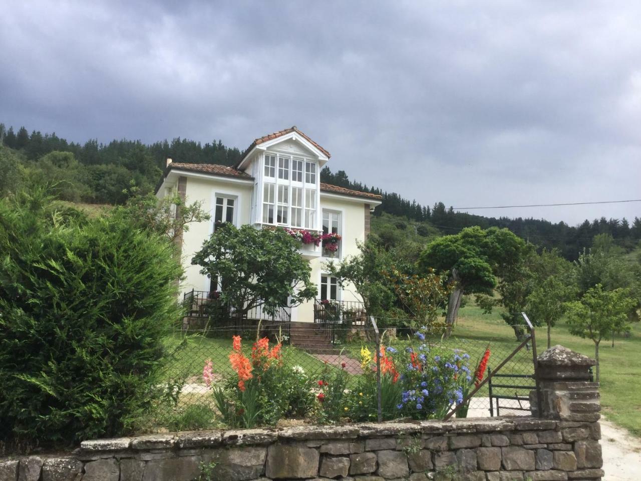 Villa Elena Potes Bagian luar foto